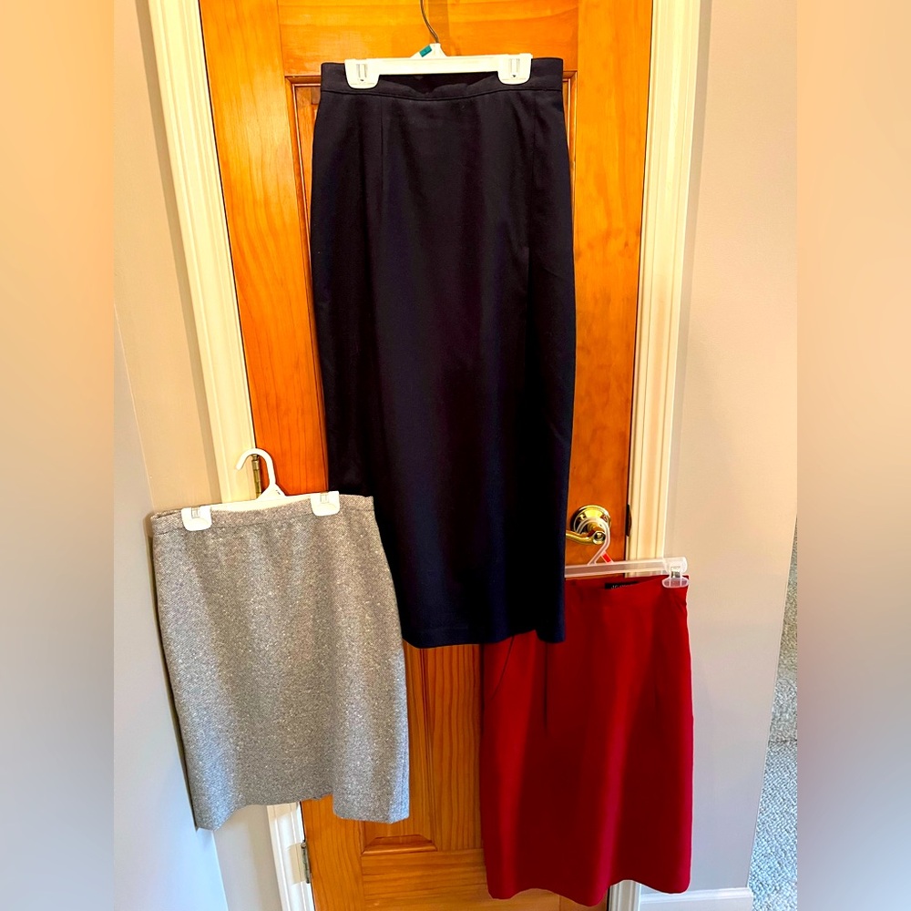 This is a set of three skirts size 6